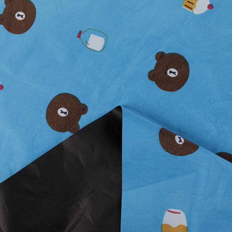 Pongee fekete bevonattal